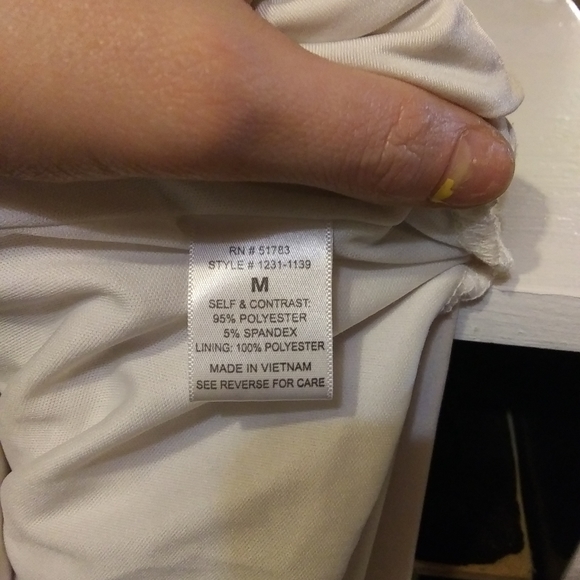 Dress - Picture 5 of 6